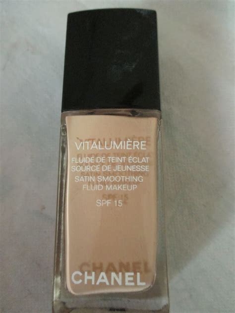 chanel vitalumiere foundation myer|has chanel vitalumiere been discontinued.